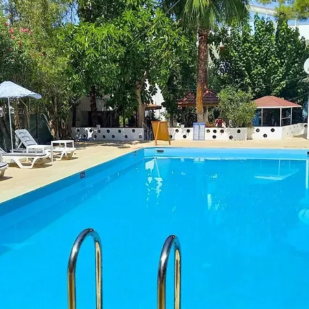 Hotel Tropicana