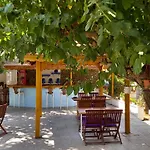 Tropicana Hotel *